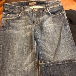 Women’s jeans